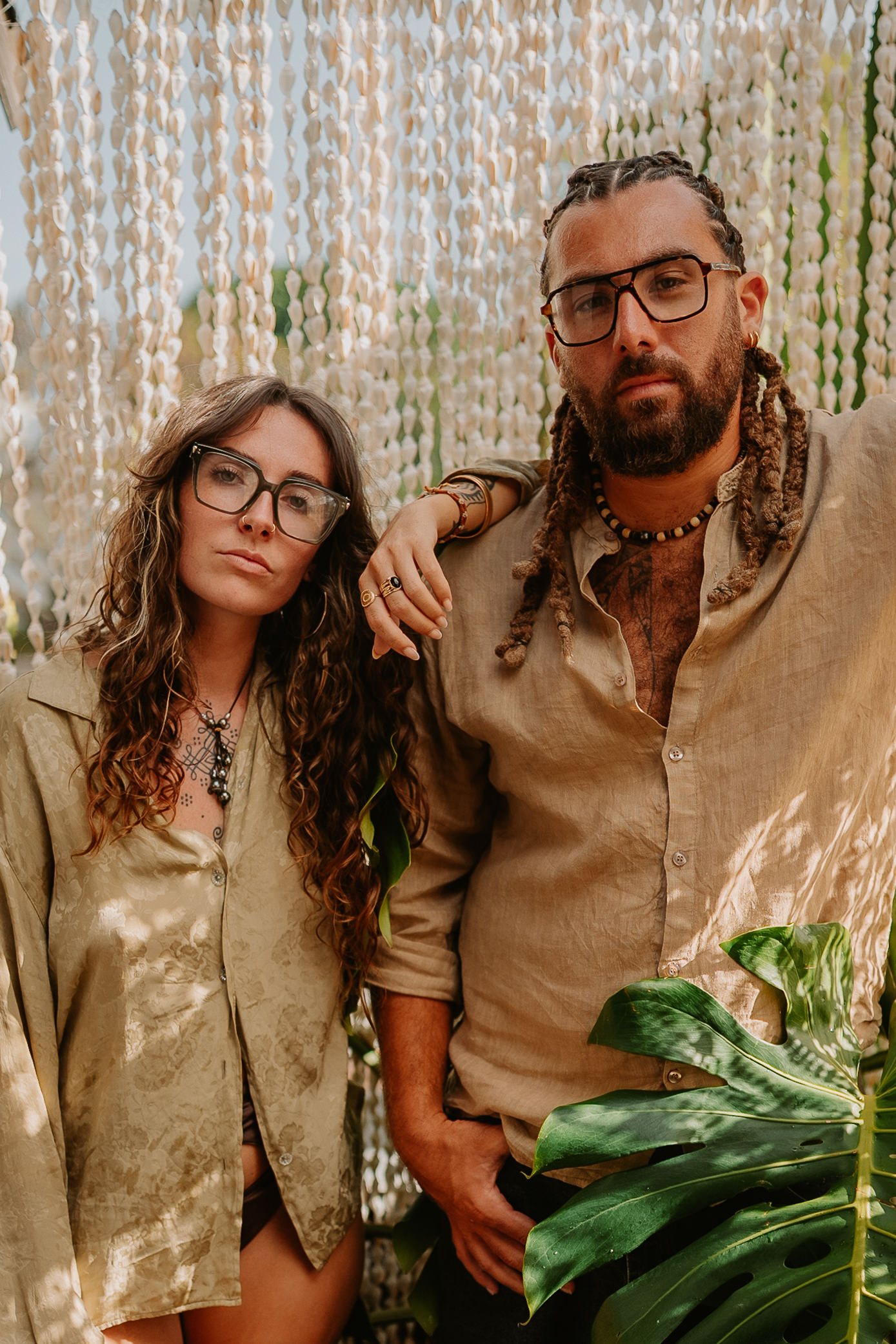 Deux clients Husson Création, lunettes de la sélection sur le nez